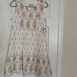 NWT Lapogee India White With Gold Paisley  Print Sundress Split Neck Size Medium